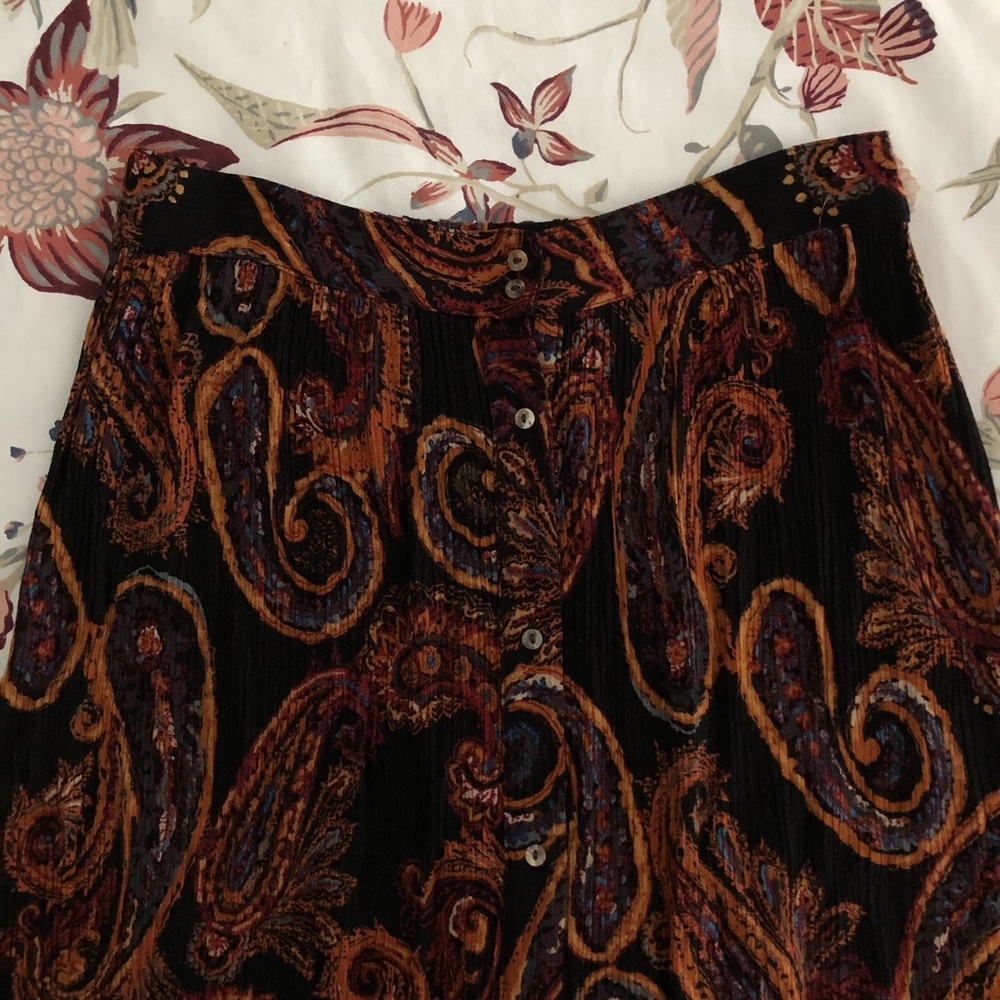 Forever 21 Maxi Boho Paisley Skirt (Medium)